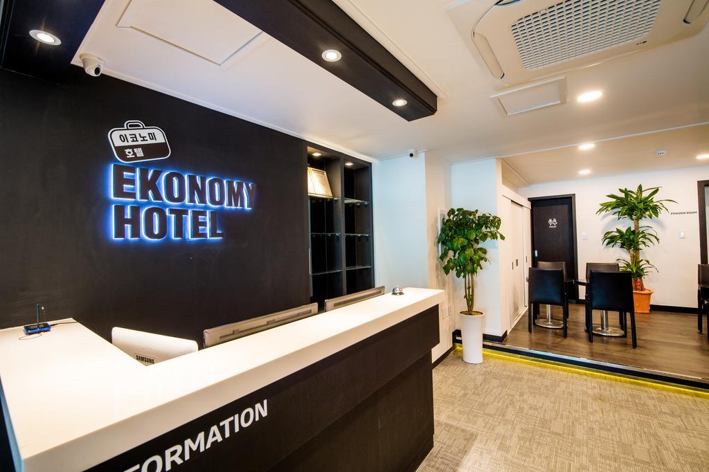 Ekonomy Hotel Sokcho Exteriör bild